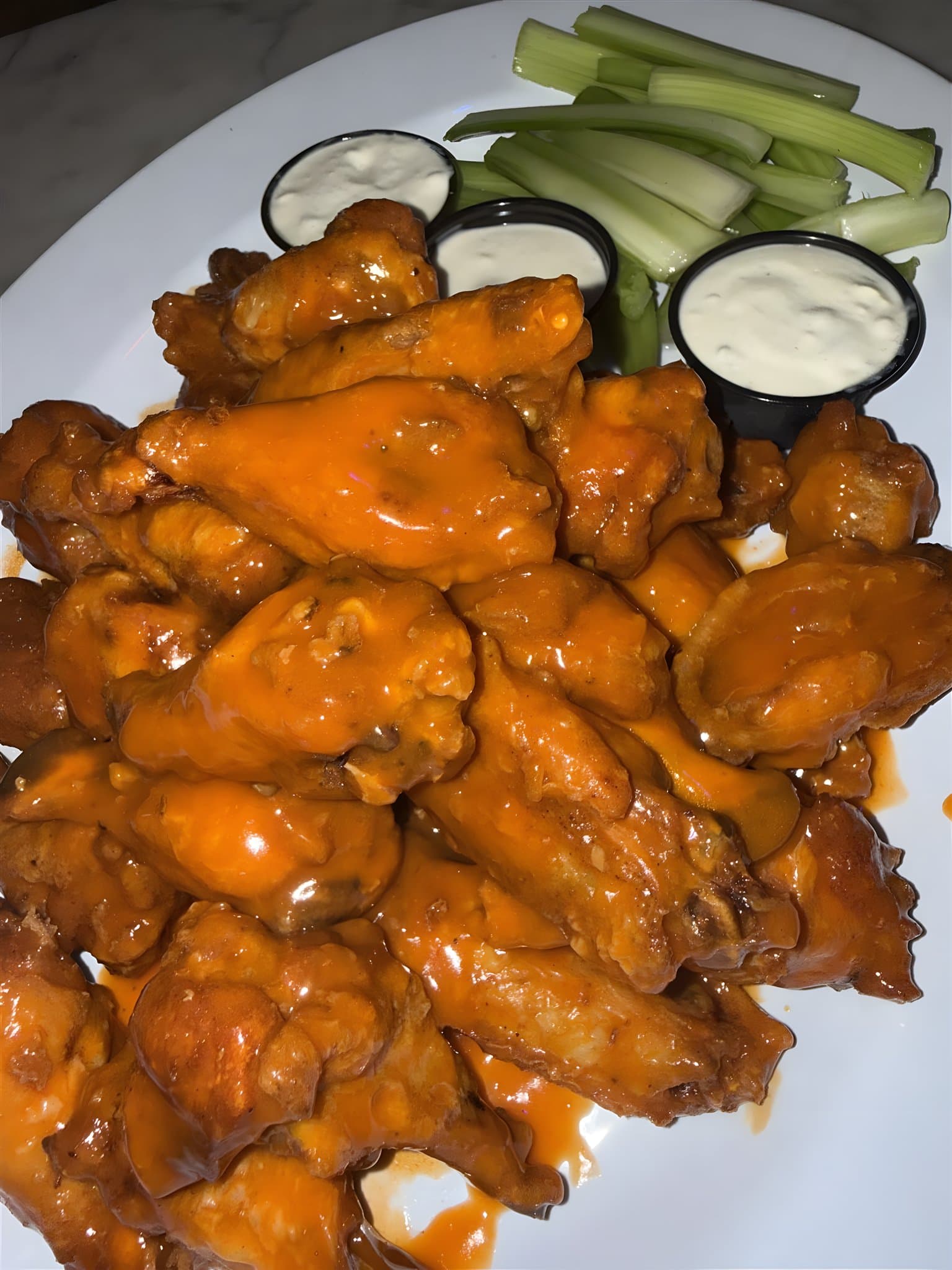 Buffalo wingz with celery and bleu cheese